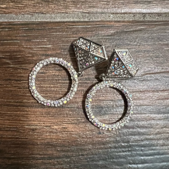 Bride Earring Set - Picture 6 of 7